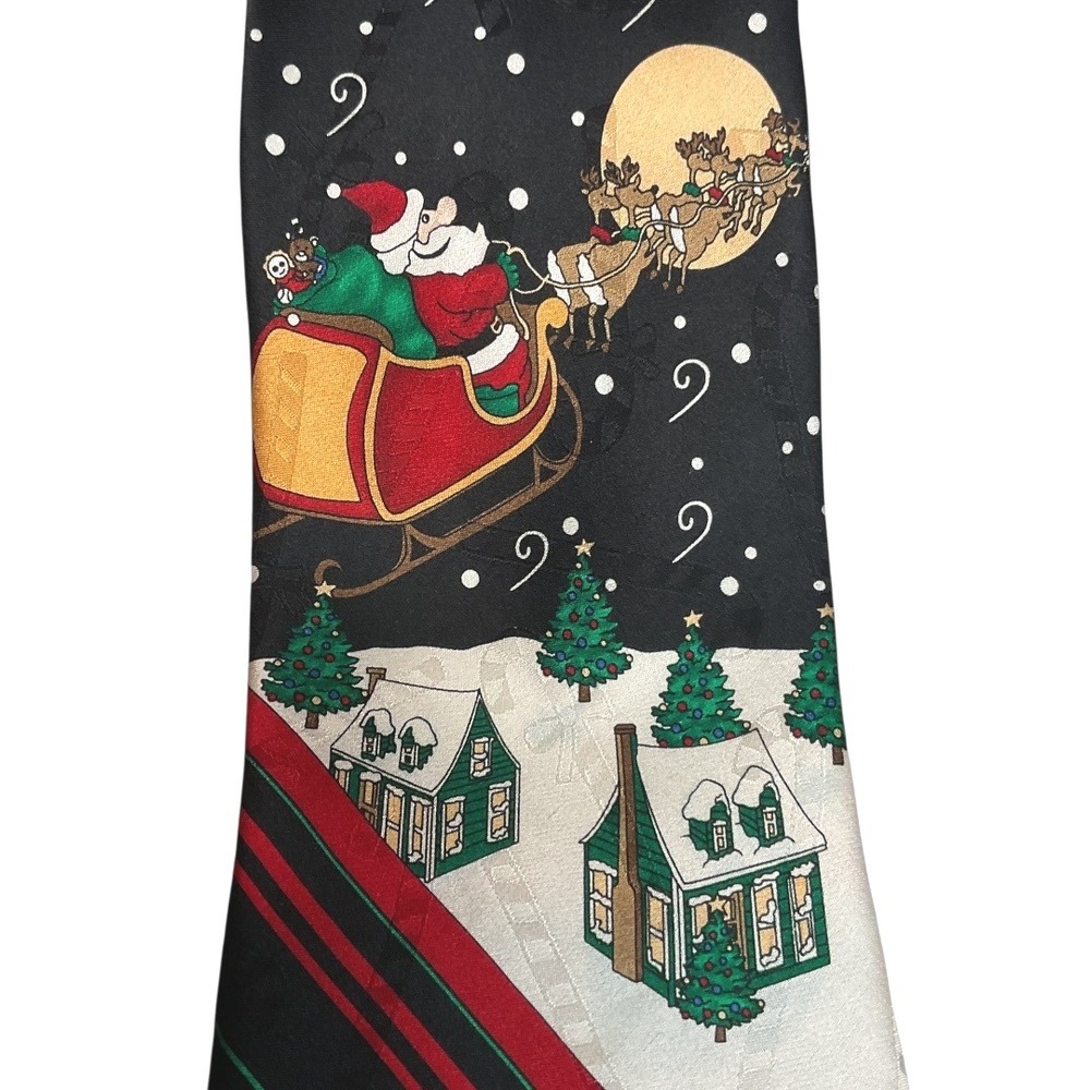 Hallmark Yule Tie Greetings Christmas Santa Sleigh Reindeer All Silk Neck Tie OS